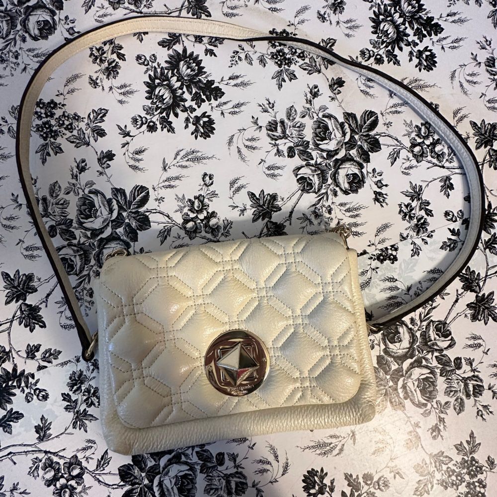 Kate Spade Aster Court Naomi Crossbody Bag Purse Quilted White Red Lining EUC